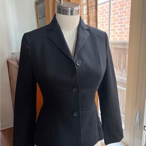 Women's Black Fitted Single-Breasted Blazer Jacket
